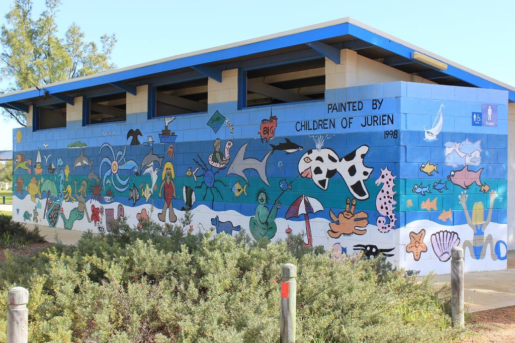 הוילה ג'וריאן Jurien Beachfront Holiday Units מראה חיצוני תמונה